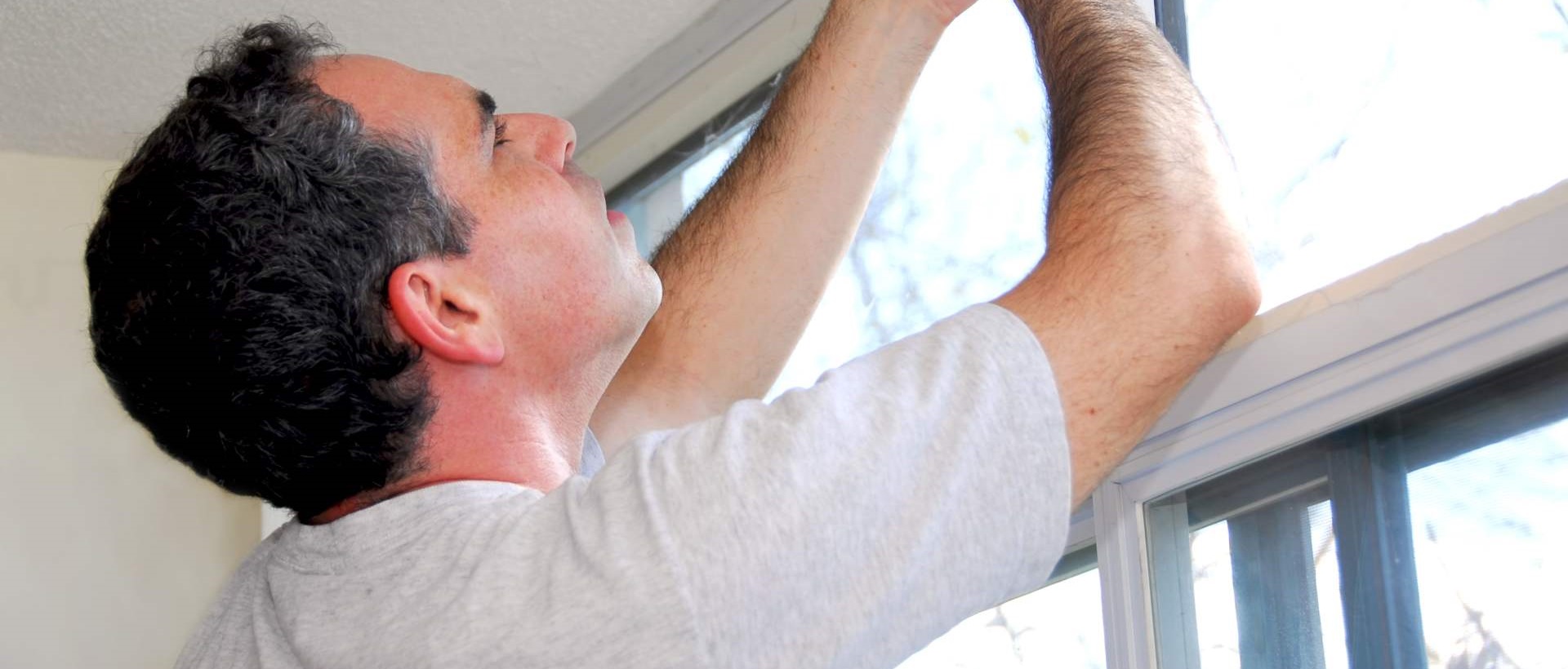 curtain fitters TW3